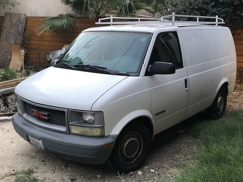 GMC Safari