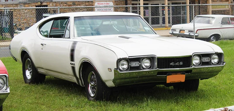 Oldsmobile 442