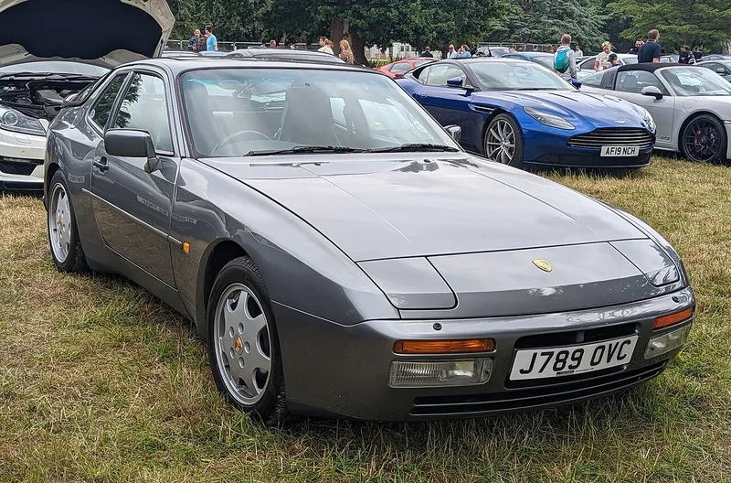 Porsche 944 Turbo